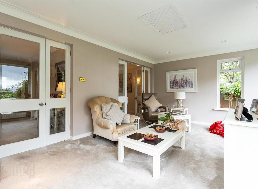 3 Willowbank Crescent, Upper Knockbreda Road, Belfast, BT6