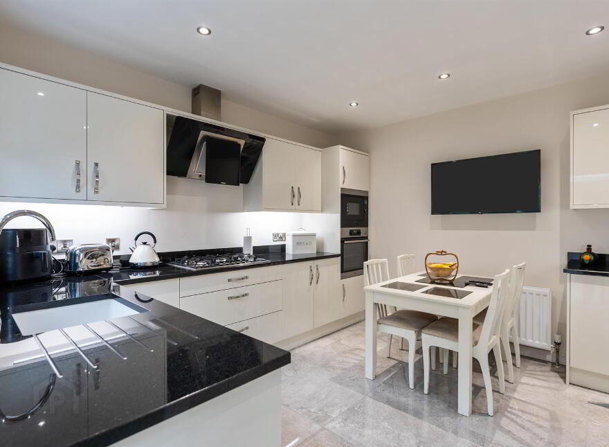 3 Willowbank Crescent, Upper Knockbreda Road, Belfast, BT6