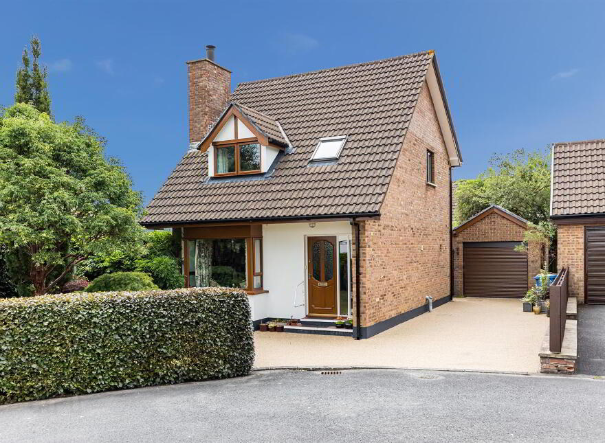 1 The Meadows, Saintfield, BT24 7DN photo