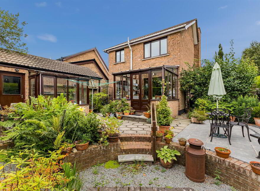 1 The Meadows, Saintfield, BT24 7DN