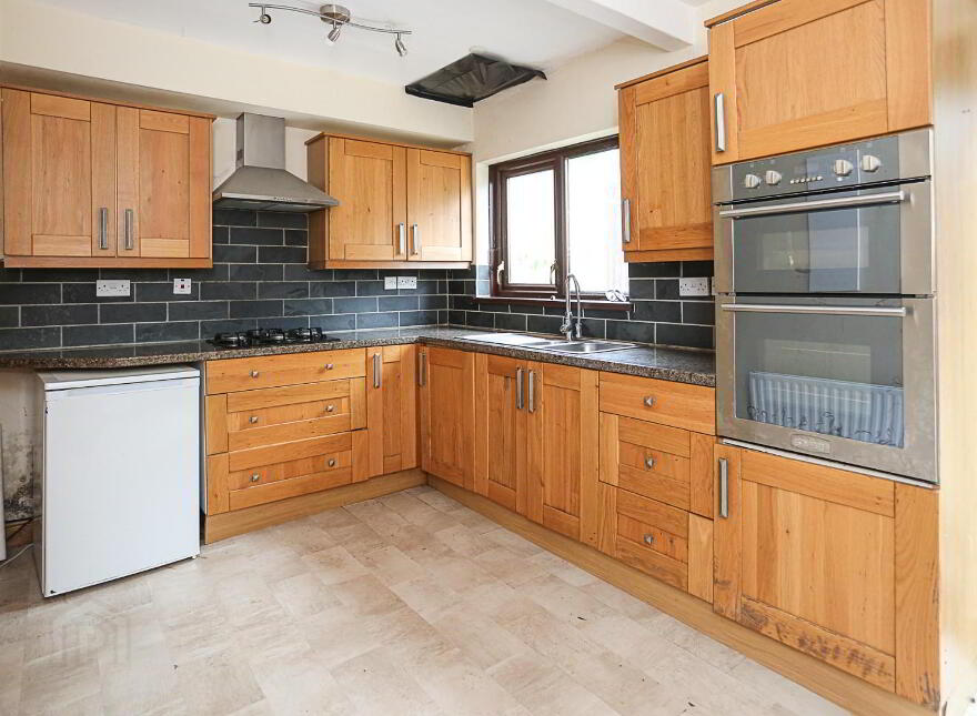 11 Springwell Park, Groomsport, BT19 6LF