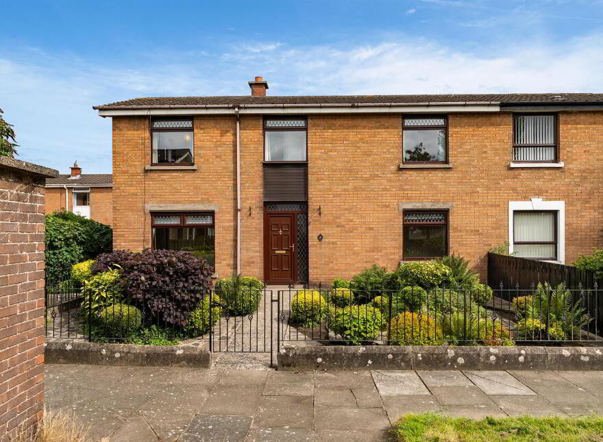 15 Lenamore Park, Newtownards, BT23 8NL