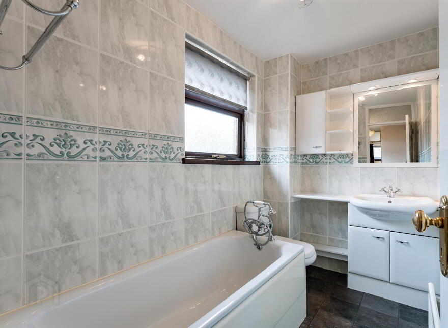 15 Lenamore Park, Newtownards, BT23 8NL