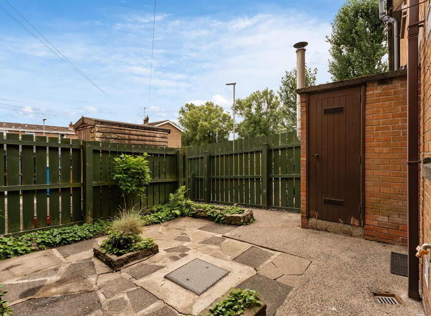 15 Lenamore Park, Newtownards, BT23 8NL