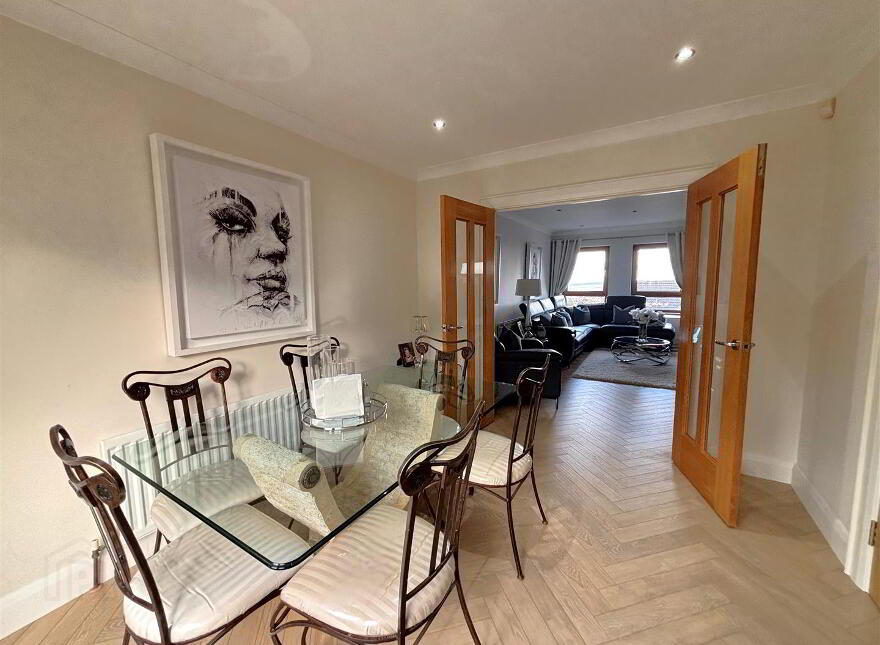 25 Lyndhurst View Avenue, Belfast, BT13 3XB