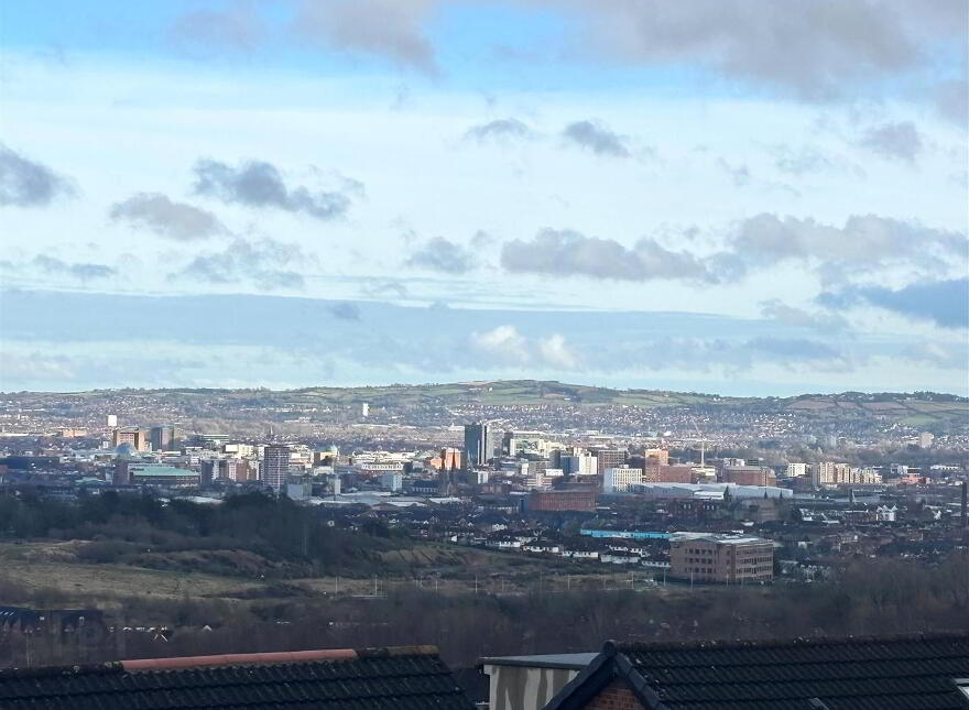 25 Lyndhurst View Avenue, Belfast, BT13 3XB