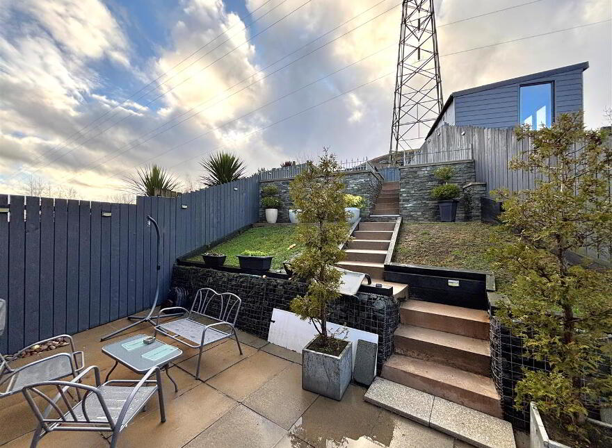 25 Lyndhurst View Avenue, Belfast, BT13 3XB