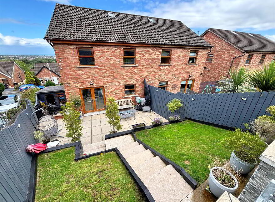 25 Lyndhurst View Avenue, Belfast, BT13 3XB