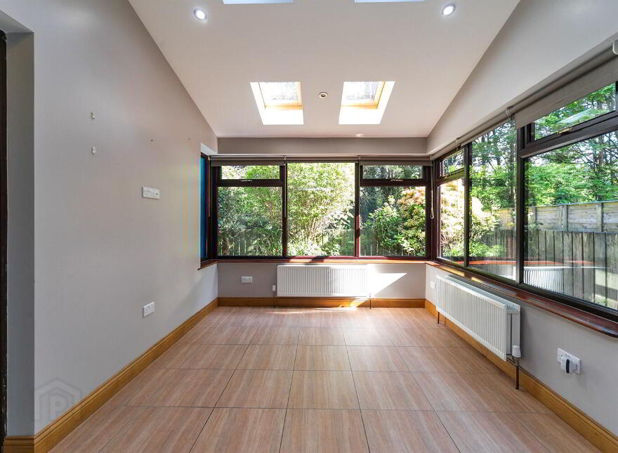 7 Balmoral Park, Upper Lisburn Road, Belfast, BT10 0QD