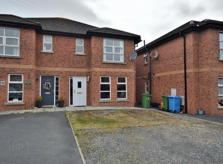 38 Balmoral Square, Bangor, BT19 7XL photo