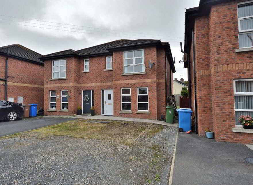 38 Balmoral Square, Bangor, BT19 7XL