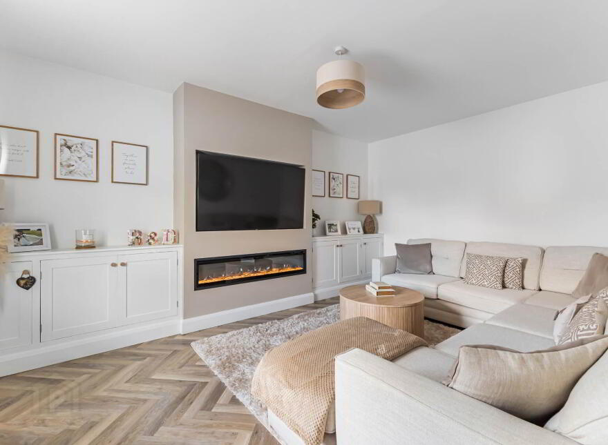 75 Sir Richard Wallace Gardens, Lisburn, BT28 3FL