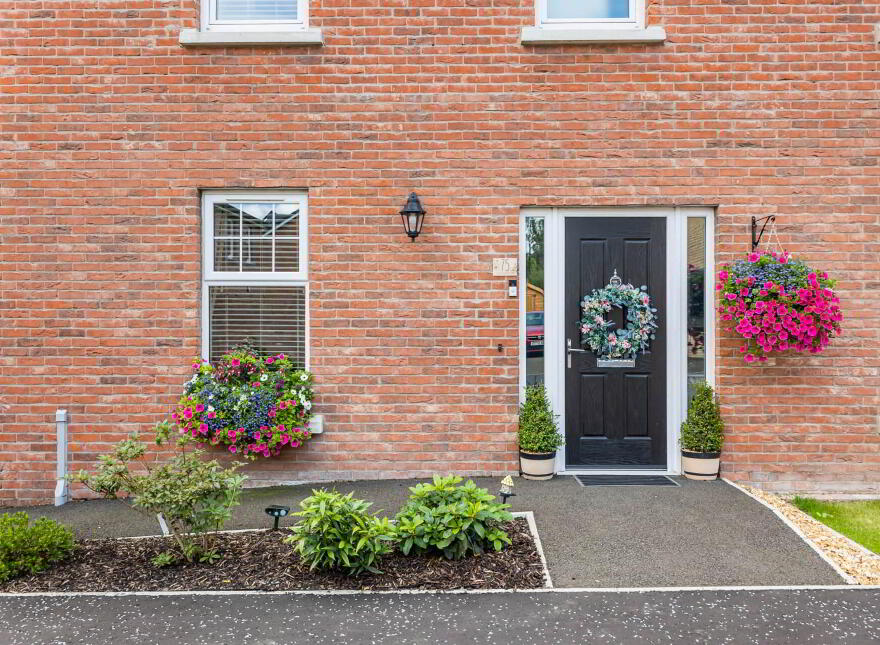 75 Sir Richard Wallace Gardens, Lisburn, BT28 3FL