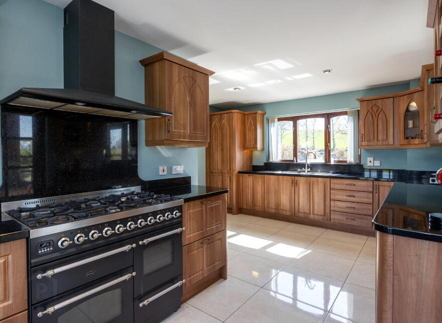 60 Ballyknock Road, Hillsborough, BT26 6EF
