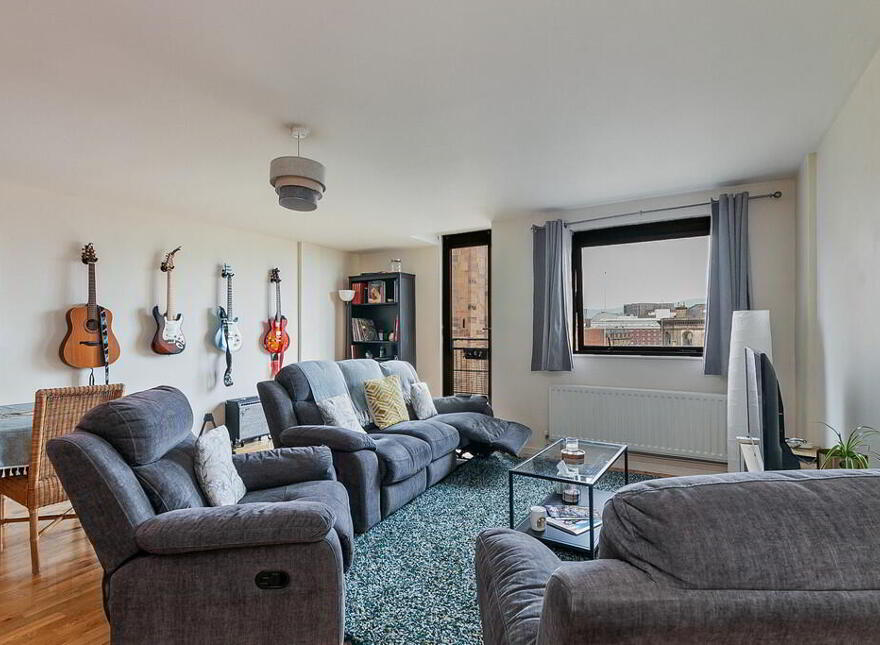 Apartment 60 17 Queens Square, Belfast, BT1 3FF