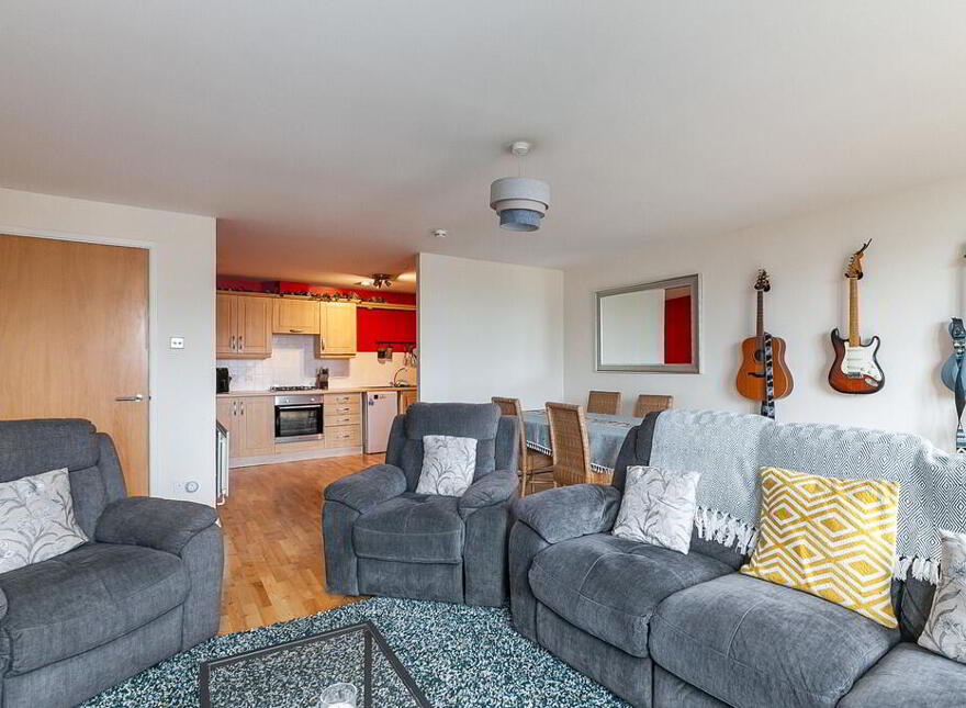 Apartment 60 17 Queens Square, Belfast, BT1 3FF