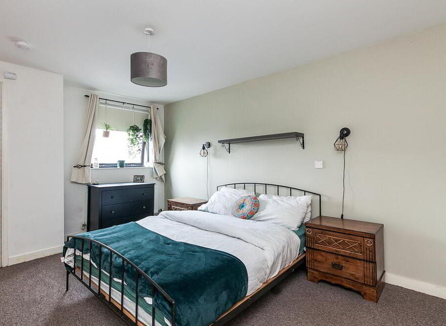 Apartment 60 17 Queens Square, Belfast, BT1 3FF