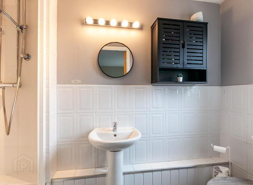 Apartment 60 17 Queens Square, Belfast, BT1 3FF