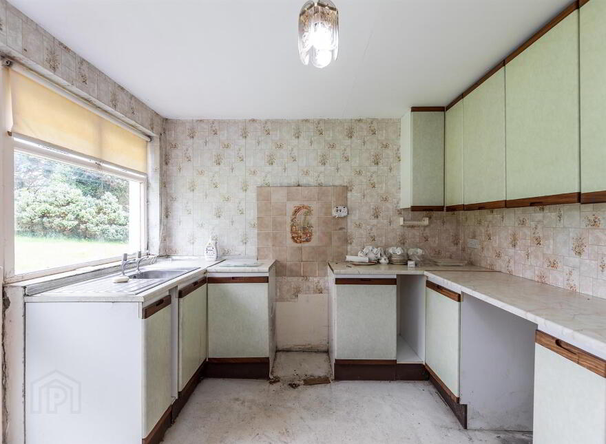 237 Donaghadee Road, Newtownards, BT23 7QG