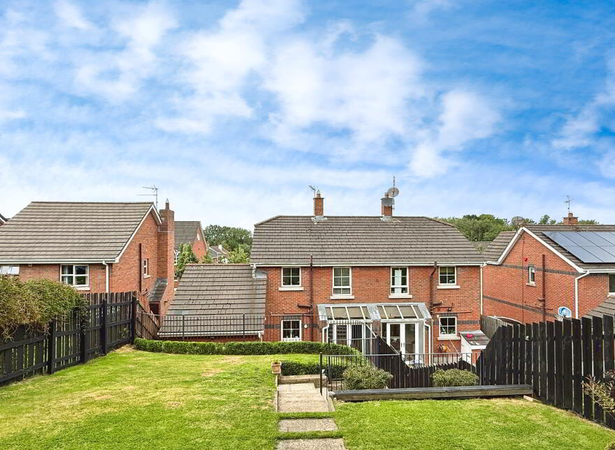 2 Greenvale Grove, Antrim, BT41 1SW