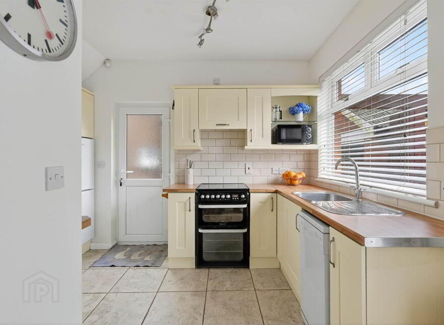 155 Barnetts Road, Stormont, Belfast, BT5 7BG