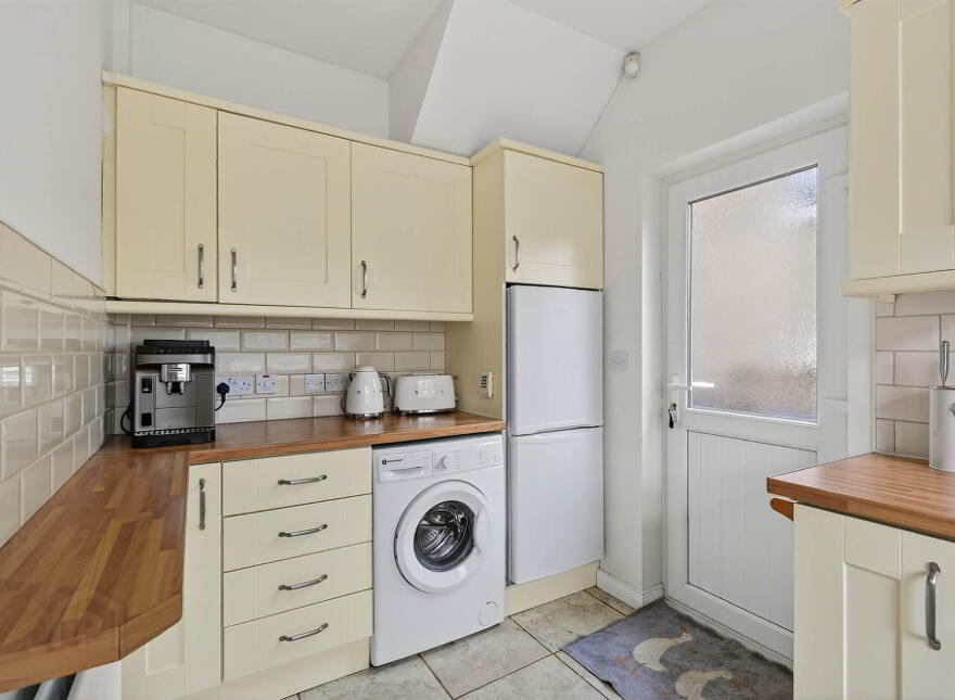 155 Barnetts Road, Stormont, Belfast, BT5 7BG