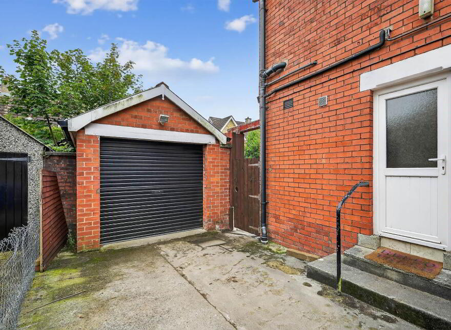 155 Barnetts Road, Stormont, Belfast, BT5 7BG