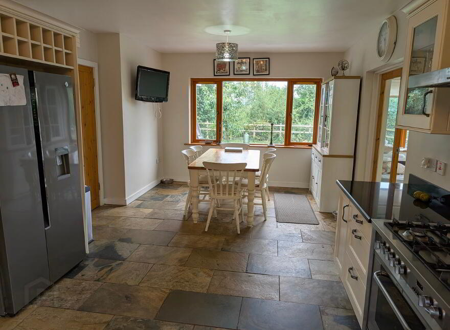 Glasstown, Milltown, Belturbet, H14D921