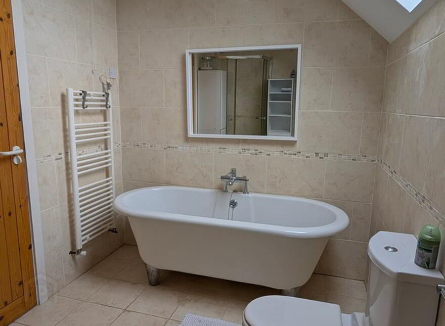 Glasstown, Milltown, Belturbet, H14D921