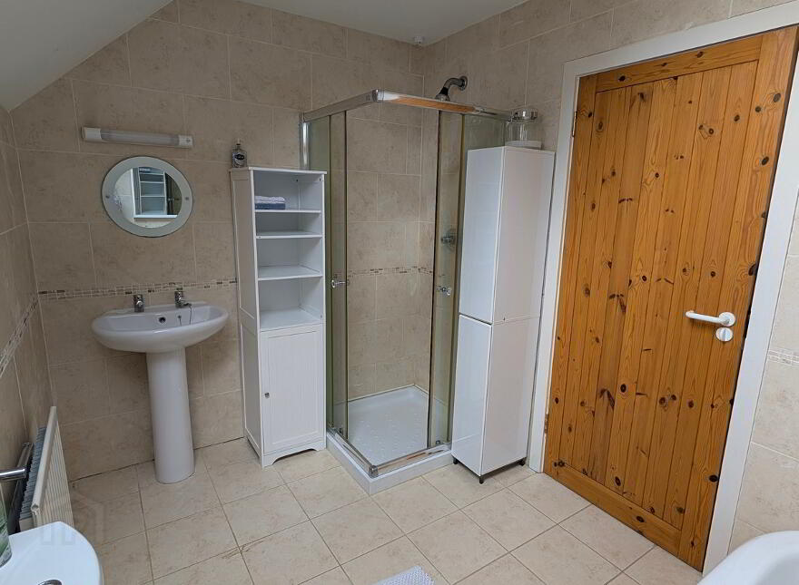Glasstown, Milltown, Belturbet, H14D921
