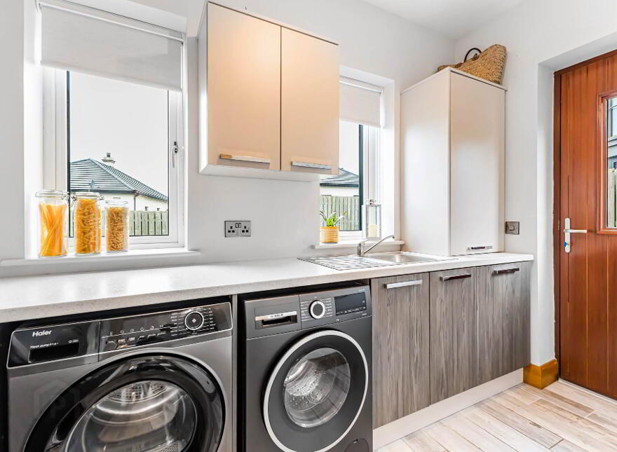 3 Charlottes Court, Hillsborough, BT26 6TR