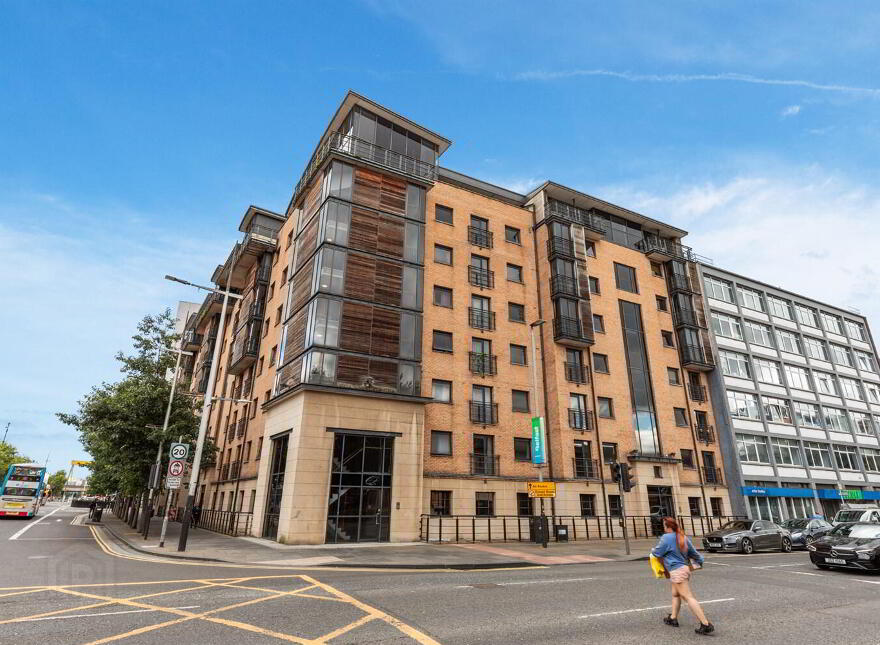 Apt 90, Queens Square, Custom House, Belfast, BT1 3FF