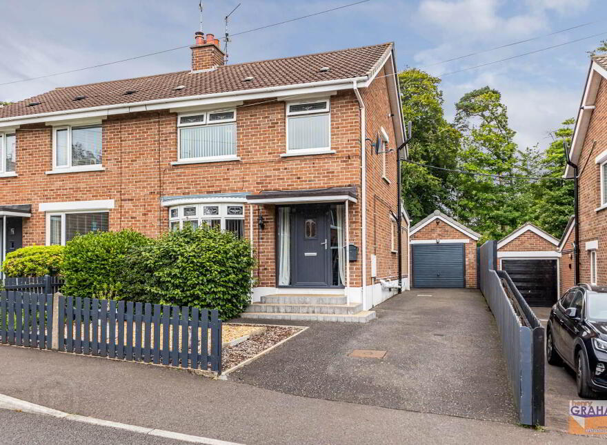 10 Beechdene Gardens, Lisburn, BT28 3JH photo