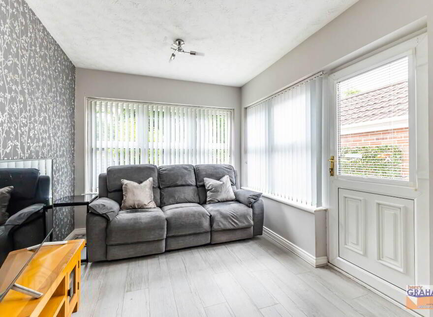10 Beechdene Gardens, Lisburn, BT28 3JH