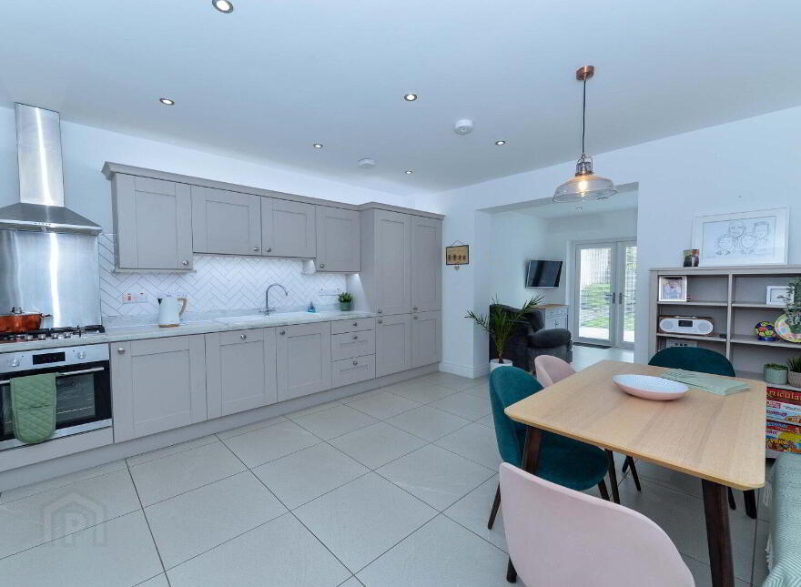 7 Millmount Village Drive, Dundonald, Belfast, BT16 1AP