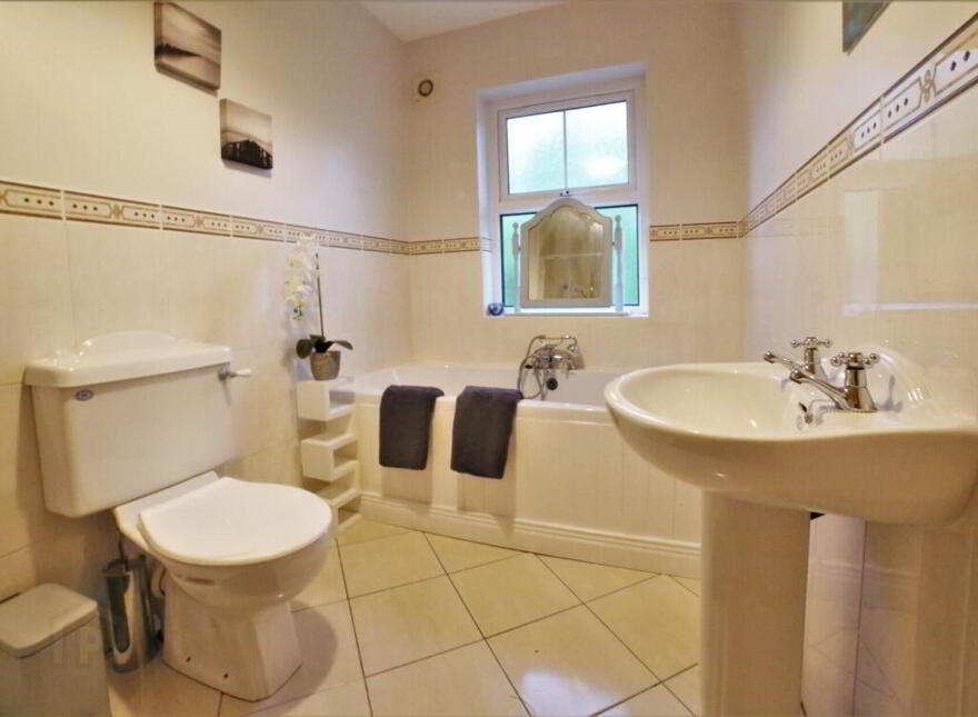 51 Silverhill Manor, Enniskillen, BT74 5JJ