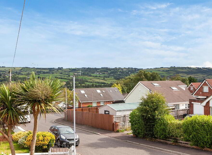 10 Ravelston Crescent, Newtownabbey, BT36 6PJ