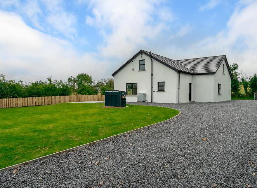 15 Killyclooney Road, Donemana, BT82 0LZ