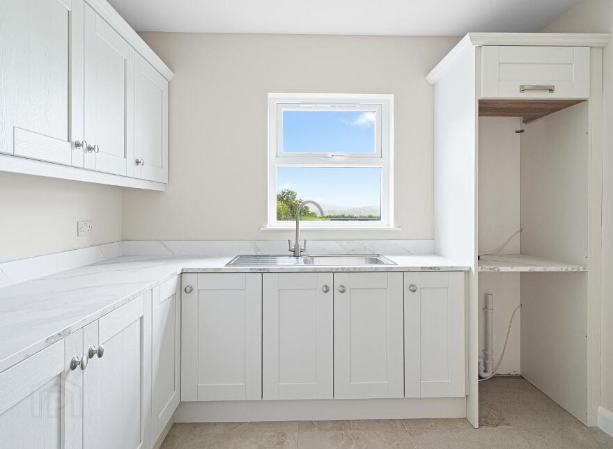 15 Killyclooney Road, Donemana, BT82 0LZ
