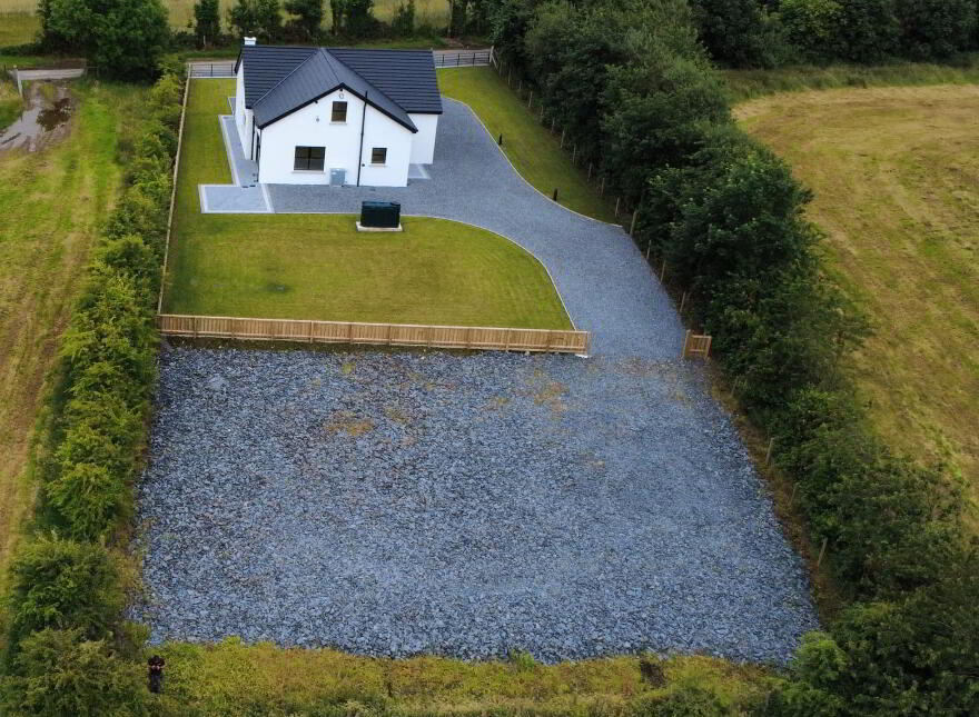 15 Killyclooney Road, Donemana, BT82 0LZ