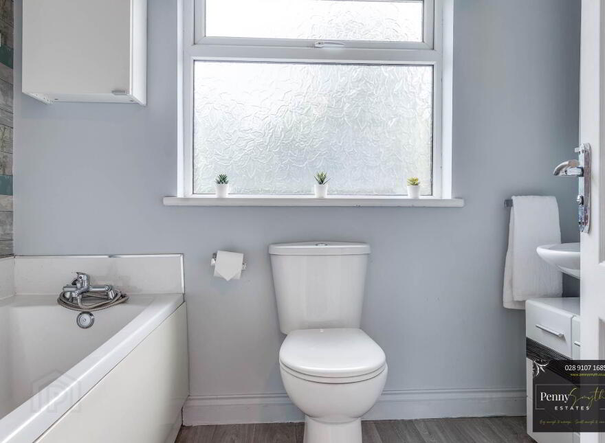 33 Ashbury Road, Bangor, BT19 6TZ