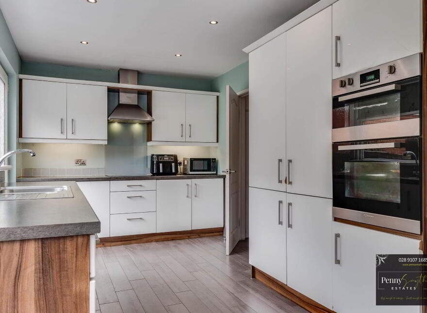 33 Ashbury Road, Bangor, BT19 6TZ
