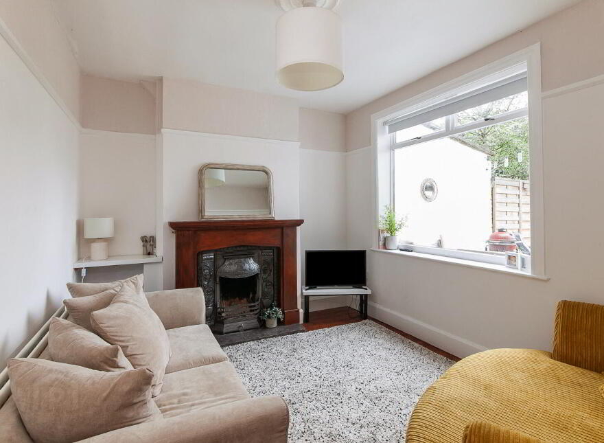 9 Cooldarragh Park North, Belfast, BT14 6TL
