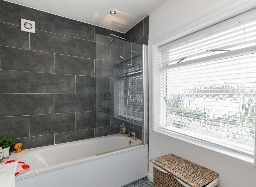 9 Cooldarragh Park North, Belfast, BT14 6TL