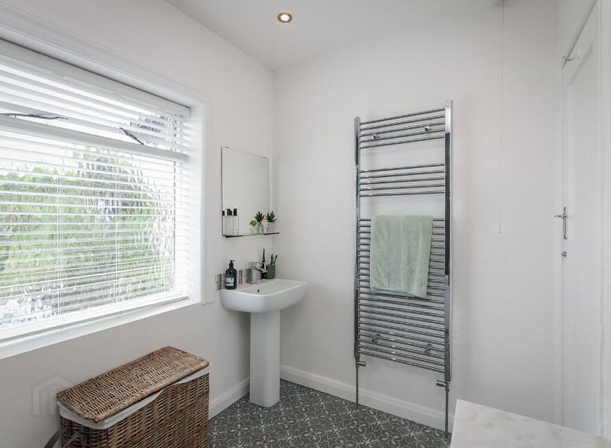 9 Cooldarragh Park North, Belfast, BT14 6TL
