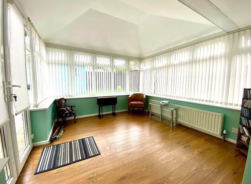2 Henly Grove, Carrickfergus, BT38 8UQ