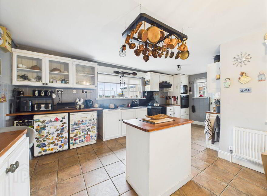 Tinhalla, Carrick-On-Suir, E32NY66