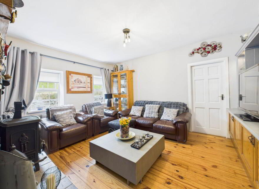 Tinhalla, Carrick-On-Suir, E32NY66