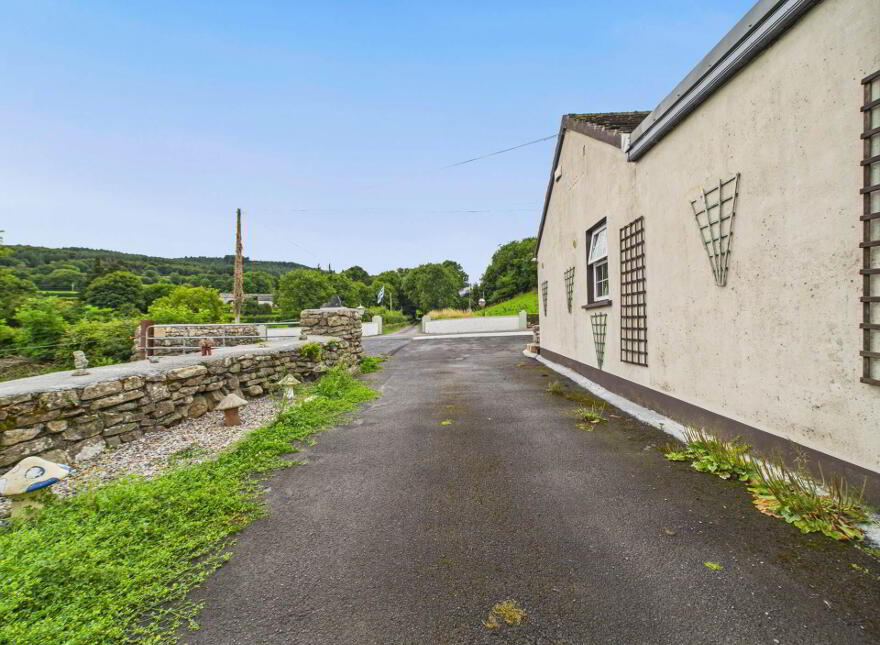 Tinhalla, Carrick-On-Suir, E32NY66