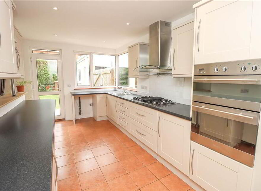 17 Ardvarna Park, Belfast, BT4 2GH